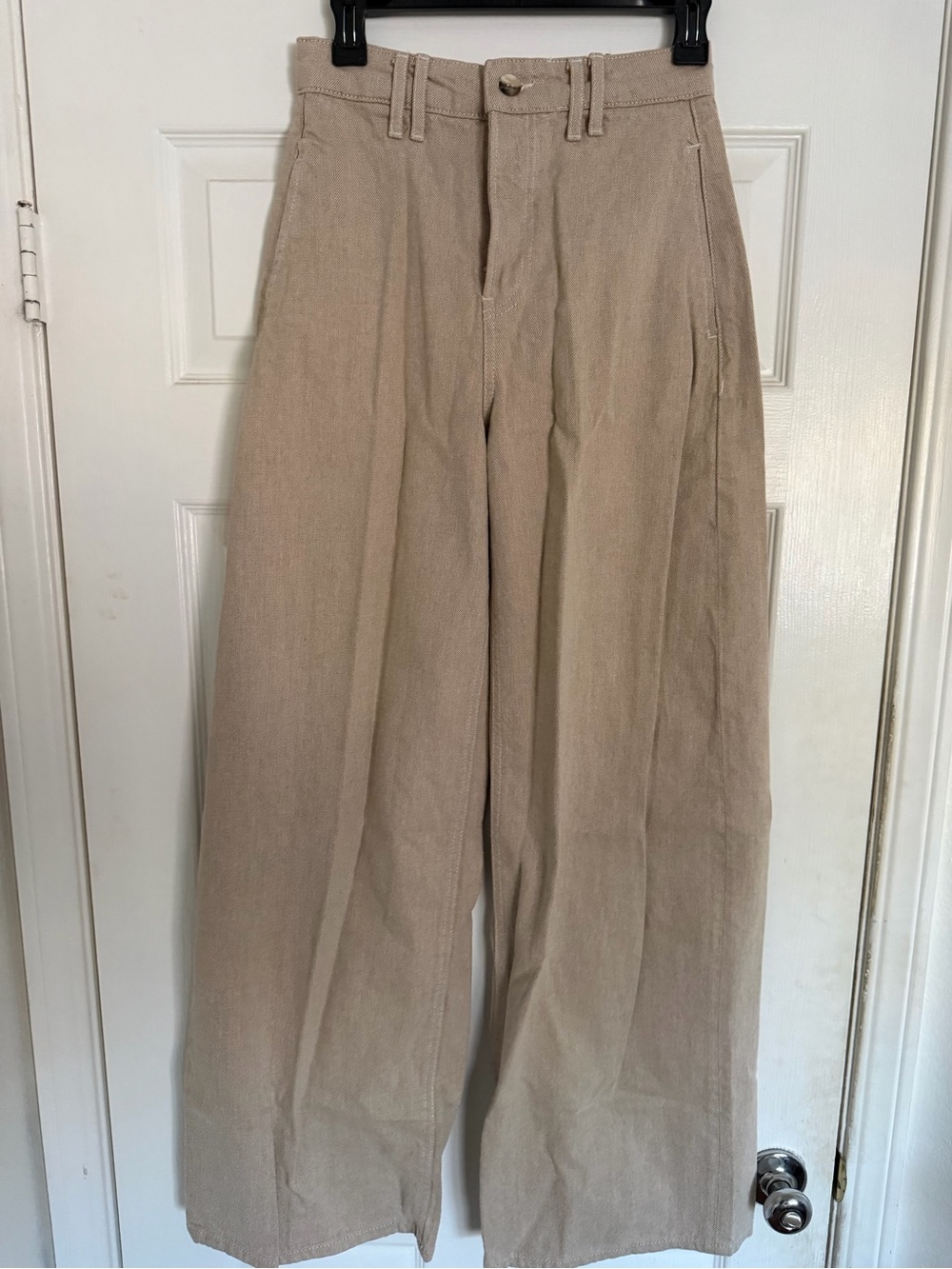 Zara Wide-Leg Corduroy Pants in Beige